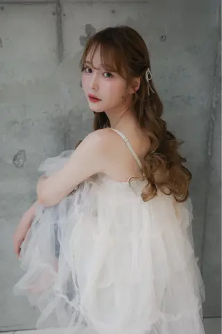 ロング カラー ヘアアレンジ autre所属・大久保 ひでなりのヘアスタイル