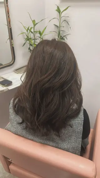 ロング カラー Yoshida Yukoのヘアスタイル