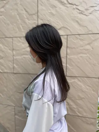 ロング オオシロ ユウマのヘアスタイル