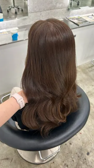 セミロング みく/韓国風艶カラー /透明感カラーのヘアスタイル