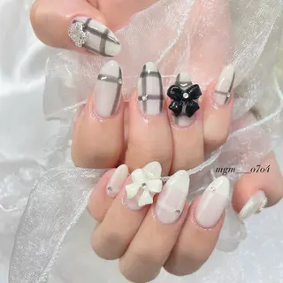 ネイル MoON...❤︎ MeGuのネイルデザイン