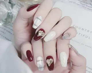 ネイル AB マツエクネイルサロンのネイルデザイン