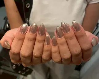 ネイル 花岡 美沙子のネイルデザイン