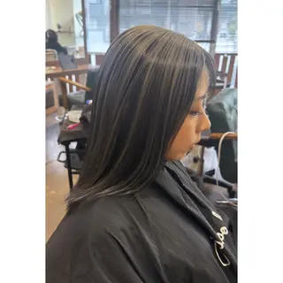 セミロング ハイトーン/ ダブルカラー/透明感のヘアスタイル