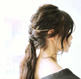 ロング カラー ヘアアレンジ ヘアケア特化型サロン newi 京橋のヘアスタイル