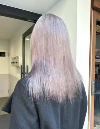 セミロング カラー 艶ハイトーン/ 輝保🤍✨のヘアスタイル