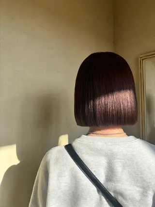 ショート ルプラボウ／艶カラー ／髪質改善／アサミのヘアスタイル