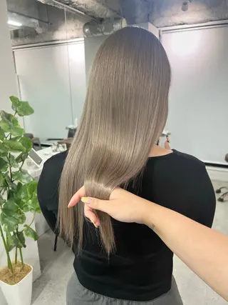 セミロング カラー sio.nail&eyebrow salon shimokitazawa2号店所属・nailist mana𖤐´-のネイルデザイン