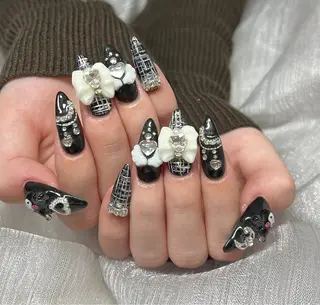 ネイル &ME ネイルサロンのネイルデザイン