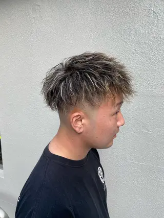 ショート カラー パーマ メンズ 前原 凌汰のヘアスタイル