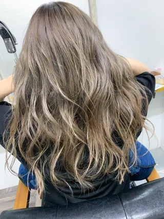 ロング 🥇近藤 恭輔🥇 Recharme新保のヘアスタイル