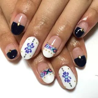 ネイル Li'leaNail AINAのネイルデザイン