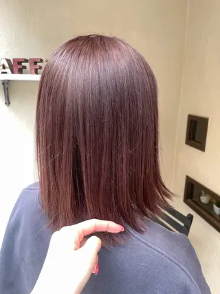 ミディアム カラー 大庭 萌瑚のヘアスタイル
