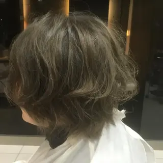 ショート カラー 白髪ぼかしハイライト 柳川拓哉のヘアスタイル