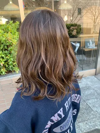 セミロング カラー 🌈re-room EIKI🇰🇷のヘアスタイル