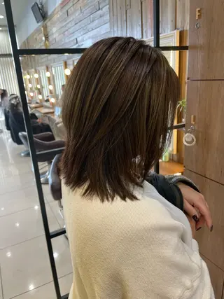 ミディアム 透明感color吉田 沙羅のヘアスタイル