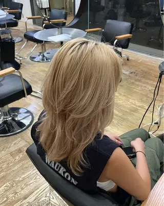 ミディアム デザインカラー/ ブリーチ/コーンロウのヘアスタイル