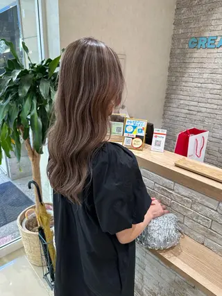 ロング カラー 山本　尚輝 🐶ハイライト🐶のヘアスタイル