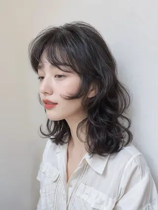 ミディアム THE MAISONのヘアスタイル