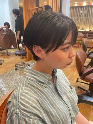 ショート 🐸鈴木 綾乃🐸のヘアスタイル