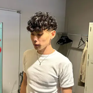 ショート パーマ ヘアアレンジ メンズ SALOWIN藤沢店所属・艶カラー の達人のヘアスタイル