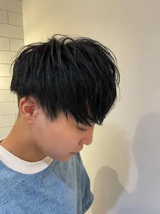 ショート QUONHEAL(クオンヒール)所属・重名 陸のヘアスタイル