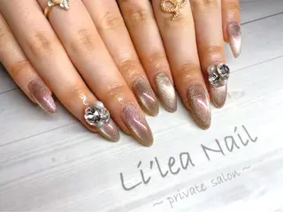 ネイル Li'leaNail AINAのネイルデザイン