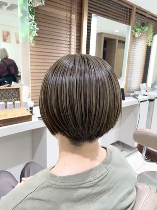 ショート 清藤 綾のヘアスタイル
