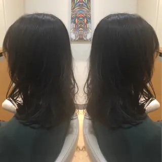 セミロング カラー 🐝肥田 しょーと🐝のヘアスタイル