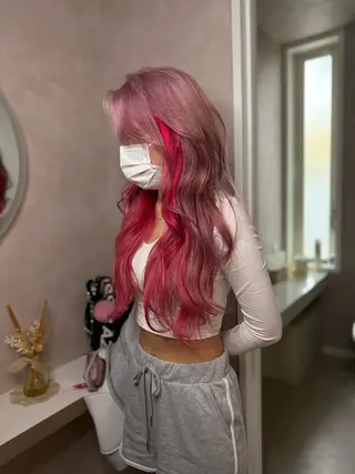 ロング カラー ダメージレスブリーチ HIROSHIのヘアスタイル