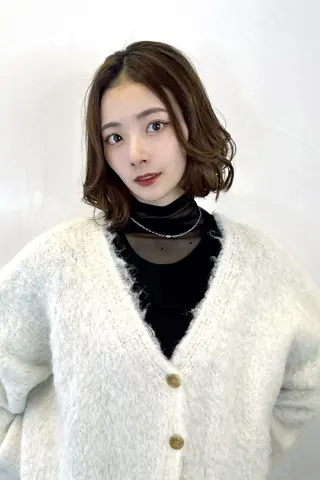 ミディアム カラー ヘアアレンジ Soleria所属・艶髪/酸性ストレート 根本零のヘアスタイル