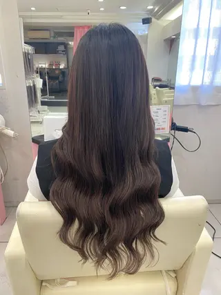 ロング illfrere所属・illfrere MOMOKAのヘアスタイル