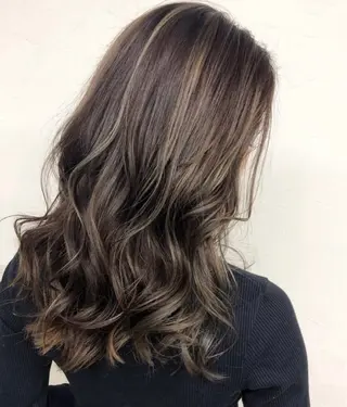 カラー 🍀火曜以外予約⭕ 安藤澪央☘️のヘアスタイル