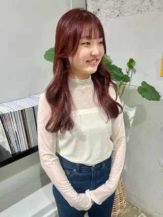 ロング 石井 菜々のヘアスタイル