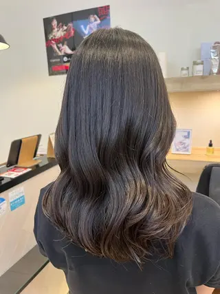 ミディアム コテ巻き風パーマ🫧 麻尋のヘアスタイル