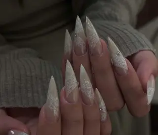 ネイル Pure&Rich Nailのネイルデザイン