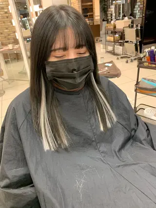 セミロング カラー 羽エクステ🩷 🤍まき🤍のヘアスタイル