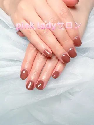 ネイル pink ladyサロン所属・べ にのネイルデザイン