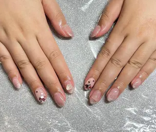 ネイル VIERU 🌈🎀💖のネイルデザイン