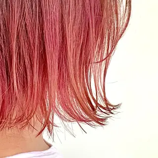 ショート カラー イシイ ハルナ 🤍のヘアスタイル