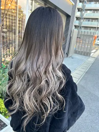 ロング 海外風カラー enaのヘアスタイル