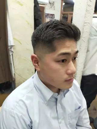 ショート メンズ おしゃれさろんオオキ所属・男を磨く Barber オオキのヘアスタイル