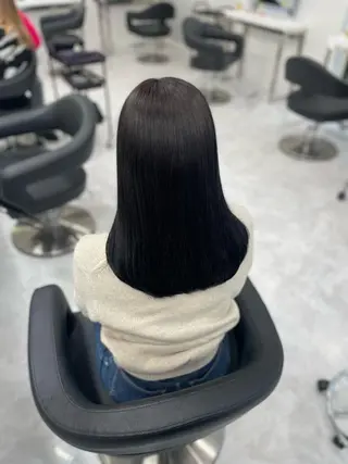 セミロング カラー ヘアアレンジ Ella所属・nana【艶髪】/ レイヤー/縮毛矯正のヘアスタイル