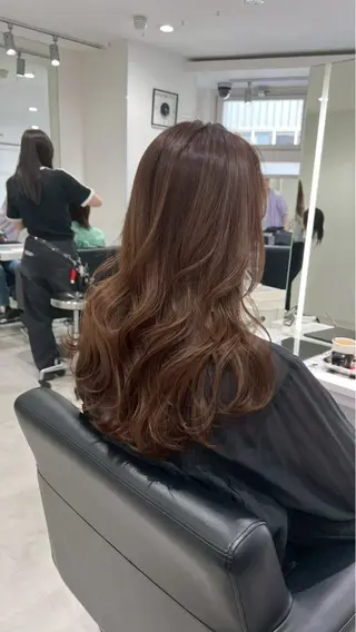 ロング カラー 🖤:抜け感×大人 透明感カラー/Aoiのヘアスタイル