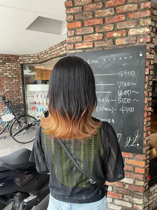 ミディアム ショート 顔周りレイヤー/マオのヘアスタイル