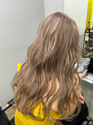 ロング カラー 堺東Ripper "muaのヘアスタイル