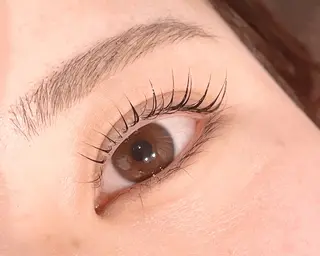 マツエク・マツパ CANVAS beauty salon所属・CANVAS YUUKAの眉毛・アイブロウイメージ