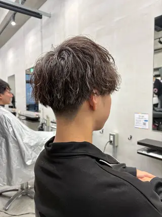 パーマ メンズ 〝西葛西、葛西一番の 美髪に〟清水 真之介のヘアスタイル