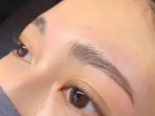 アイブロウ 梅田駅近！半個室 M'sアイブロウの眉毛・アイブロウイメージ