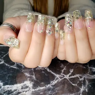 ミディアム ネイル クロキ 。のネイルデザイン